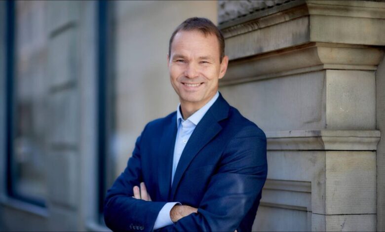 Gard CEO Rolf Thore Roppestad in a professional headshot.
